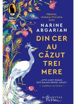 Din cer au cazut trei mere